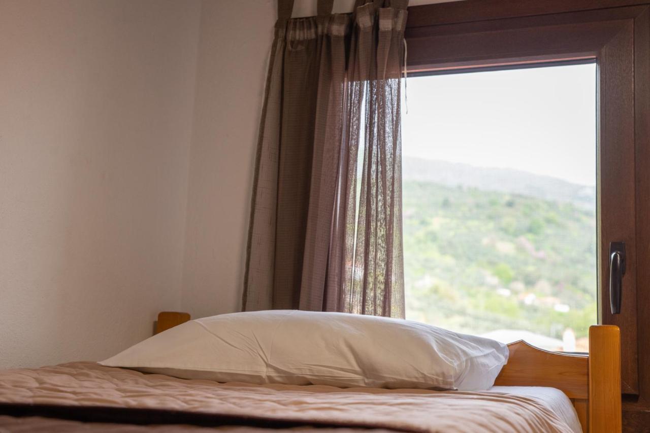 Hotel Cleopatra Хорефто Екстериор снимка