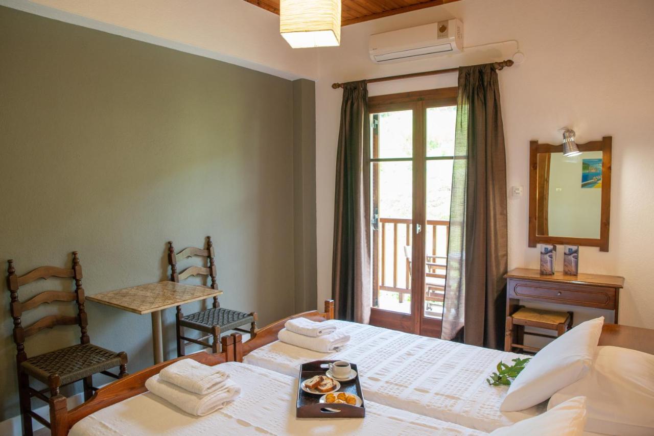 Hotel Cleopatra Хорефто Екстериор снимка