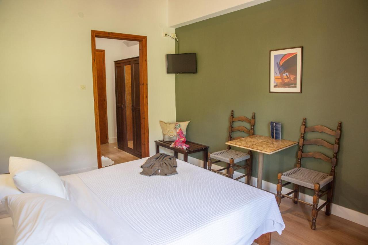 Hotel Cleopatra Хорефто Екстериор снимка